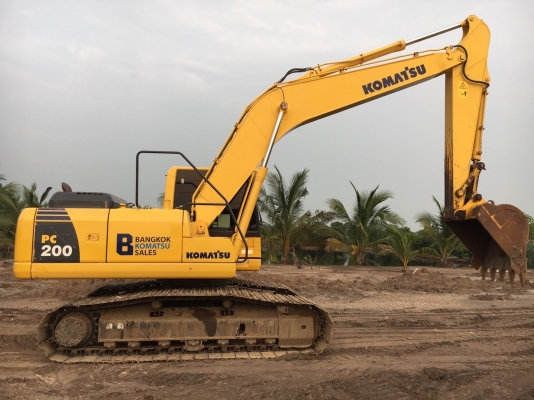 ขาย KOMATSU PC200-8 (9000 ชั่วโมง) ขอรูปเพิ่มได้ครับ  รถสวยพร้อมใช้งาน สนใจติดต่อเจ้าของโดยตรง 081-4283210 ไอดีไลน์ Adul.14