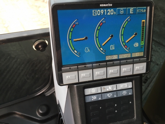 ขาย KOMATSU PC200-8 (9000 ชั่วโมง) ขอรูปเพิ่มได้ครับ  รถสวยพร้อมใช้งาน สนใจติดต่อเจ้าของโดยตรง 081-4283210 ไอดีไลน์ Adul.14