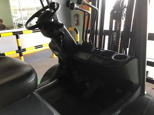 ขาย Forklift  รุ่น8FDJ 3.5ตัน เสา3 เมตร เกียร์ออโต้