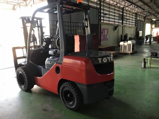 ขาย Forklift  รุ่น8FDJ 3.5ตัน เสา3 เมตร เกียร์ออโต้