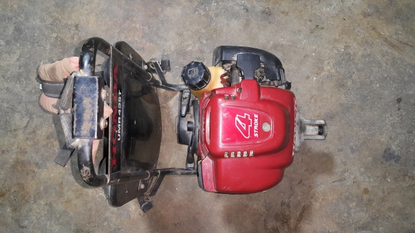 ขายเครื่องตัดหญ้าสะพายหลัง 4 จังหวะ honda gx35 มีเฉพาะเครื่องและชุดสะพายหลัง(ขอบคุณ พี่อำนวย จากอุบลราชธานี)