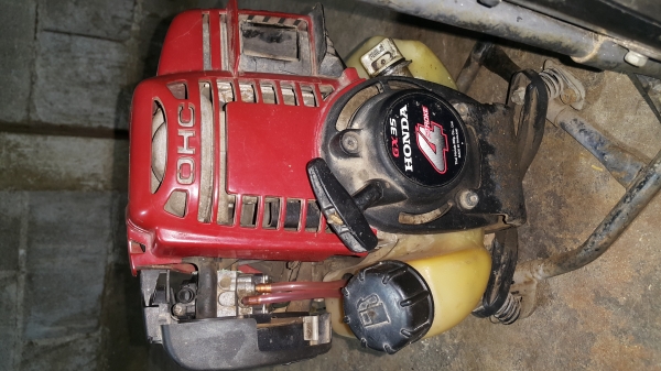 ขายเครื่องตัดหญ้าสะพายหลัง 4 จังหวะ honda gx35 มีเฉพาะเครื่องและชุดสะพายหลัง(ขอบคุณ พี่อำนวย จากอุบลราชธานี)