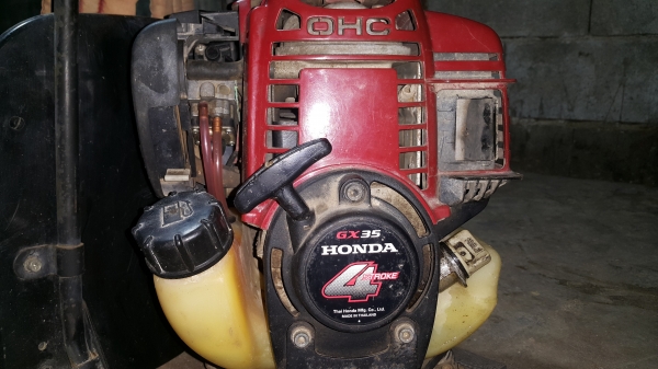 ขายเครื่องตัดหญ้าสะพายหลัง 4 จังหวะ honda gx35 มีเฉพาะเครื่องและชุดสะพายหลัง(ขอบคุณ พี่อำนวย จากอุบลราชธานี)