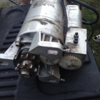 รอกม้วนประตูไฟฟ้า สภาพ90\%