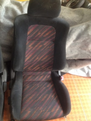 เบาะ TOYOTA LEVIN เก่าญี่ปุ่นเเท้สภาพสวยๆไม่มีขาดไม่มียุบ คู่ละ