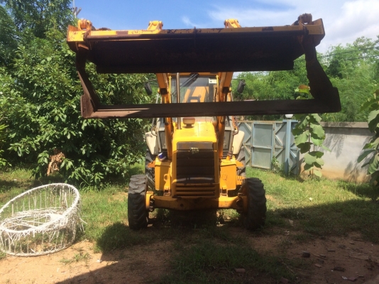 ขายรถตักหน้าขุดหลัง JCB 3CX ซีเรี้ยลม450000 กว่าๆ พร้อมหัวกระแทก 2 เพลา เอกสารใบซื้อขาย ราคา.450000 ต่อรอง