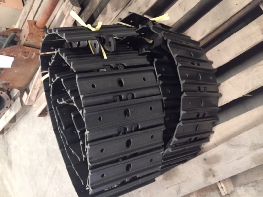 มีโซ่พร้อมใบแทรคใหม่ สำหรับ PC20-PC25 นำเข้ามาจากญี่ปุ่น