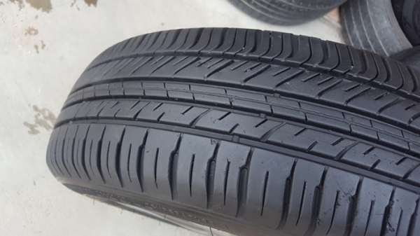 ขายล้อNISSAN March สีกัล 15 ยาง ปี 14 4 ล้อ ขายล้อNISSAN March สีกัล 15 ยาง ปี 14 4 ล้อ