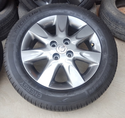 ขายล้อNISSAN March สีกัล 15 ยาง ปี 14 4 ล้อ ขายล้อNISSAN March สีกัล 15 ยาง ปี 14 4 ล้อ