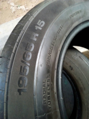 195/65R15  Continental มี 2 เส้น  tel.081-427-3941