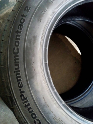 195/65R15  Continental มี 2 เส้น  tel.081-427-3941