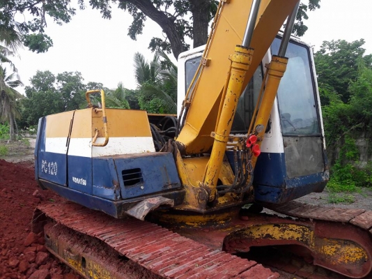 ขาย120-5 รถสวยทำงานอยู่ สนใจโทร0805771468อาท