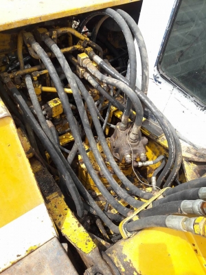 ขาย120-5 รถสวยทำงานอยู่ สนใจโทร0805771468อาท