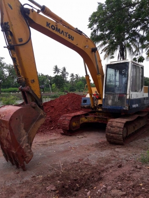 ขาย120-5 รถสวยทำงานอยู่ สนใจโทร0805771468อาท