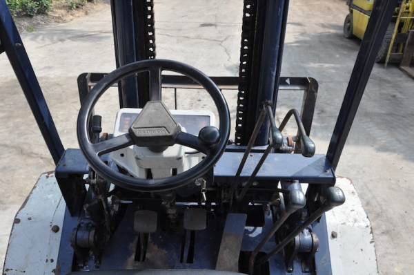 ขายFORKLIFT KOMATSU FD30 (3ตัน) เสา4เมตร สวยเดิมจากญี่ปุ่น ยังไม่เคยใช้ในไทย 265,000เท่านั้น!!