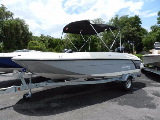 ►เรือใหม่ 2017 Bayliner ล๊อตแรกเพียง 4 ลำเท่านั้น ◄