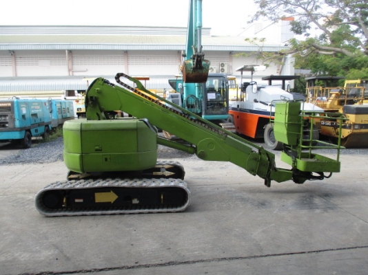 ขายรถกระเช้าบูมลิฟย์ HATACHI HX99B นำเข้าจากญี่ปุ่น  สนใจติดต่อ อำพล 090-9694506, 080-3031241