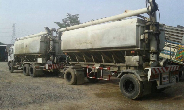 ขายรถบรรทุกอาหารสัตว์