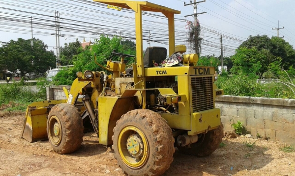 ขาย รถตัก TCM STD15 เอวอ่อน พร้อมใช้งานครับ ขาย รถตัก TCM STD15 เอวอ่อน พร้อมใช้งานครับ