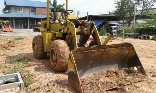 ขาย รถตัก TCM STD15 เอวอ่อน พร้อมใช้งานครับ ขาย รถตัก TCM STD15 เอวอ่อน พร้อมใช้งานครับ