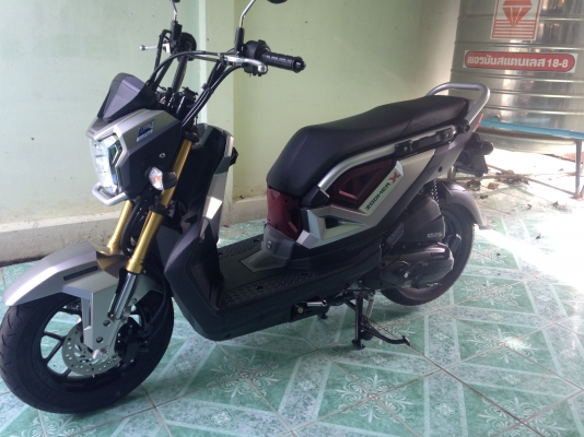 ขายhonda zoomer x สภาพเกือบ100\%