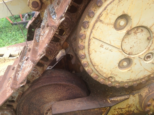 ขายรถแทรกเตอร์ CAT D6R รถสวย สะภาพใช้งานได้ พร้อมลิปเปอร์ เล่มทะเบียน ราคา1250000 ต่อรอง