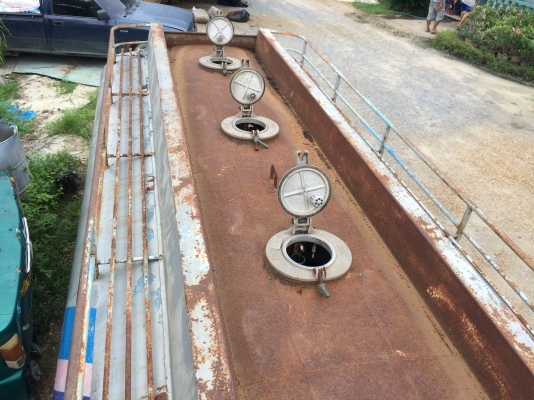 ถังน้ำมัน 16000 ลิตร เดิม บาง ไร้รอยปะครับ ถังน้ำมัน 16000 ลิตร เดิม บาง ไร้รอยปะครับ