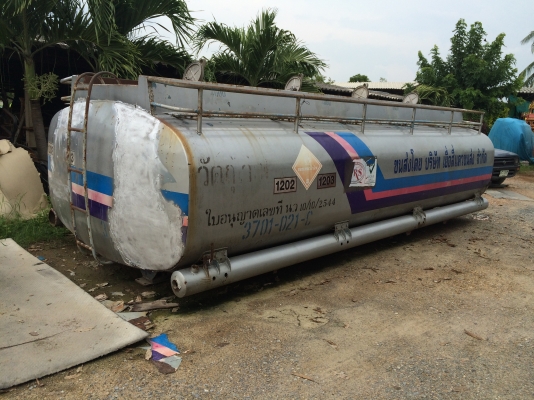 ถังน้ำมัน 16000 ลิตร เดิม บาง ไร้รอยปะครับ ถังน้ำมัน 16000 ลิตร เดิม บาง ไร้รอยปะครับ