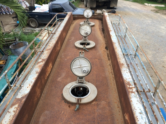 ถังน้ำมัน 16000 ลิตร เดิม บาง ไร้รอยปะครับ ถังน้ำมัน 16000 ลิตร เดิม บาง ไร้รอยปะครับ