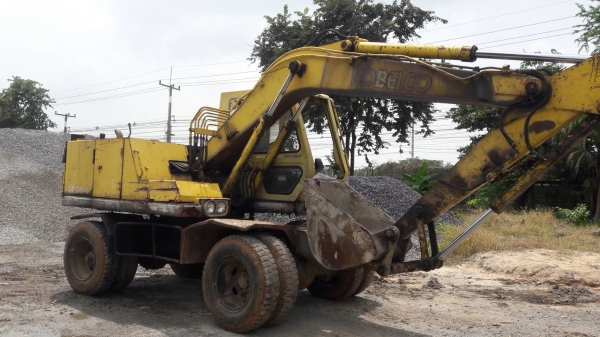 ขายรถแบ็คโฮ Kobelco sk04 มีลายหัวเจาะ เครื่องปั๊มดี ช่วงล่างดี รถใช้งานอยู่ เอกสารเล่มทะเบียน