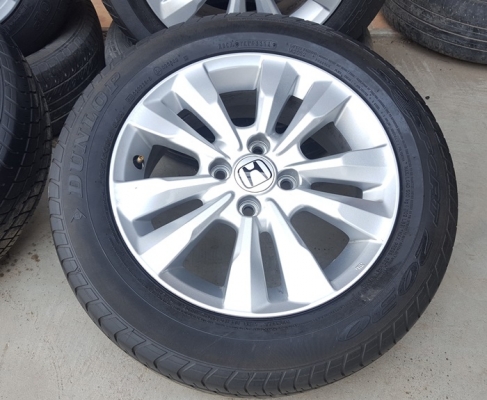 ขายล้อHONDA CITY 15 ยาง185/60/15 ปี14 4 ล้อ