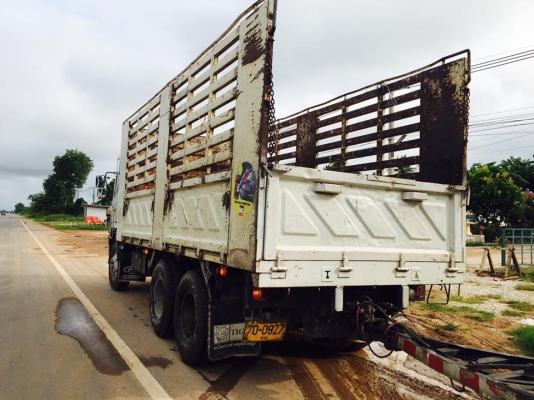ขายรถพ่วงไม่ดัมพ์ HINO mega ครื่อง 320 แรง ปี 47 กระบะสามมิตร ลูก 3 เพลา ทะะเบียนพร้อม