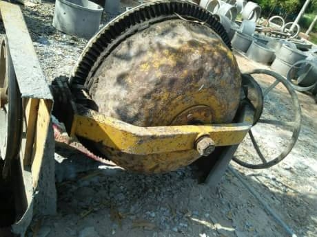 แบบเสารั้ว แบบกำแพง แบบท่อ