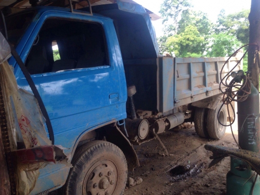 ขายรถ6ล้อดั้ม อีซุซุ npr120 แรงม้า