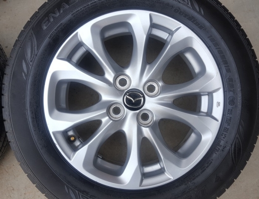 ขายล้อMazda2 Skyavtiv 15 พร้อมยาง 4 ล้อ