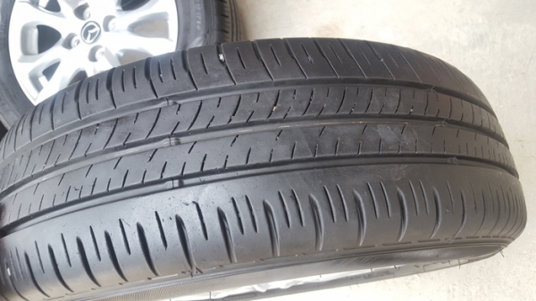 ขายล้อMazda2 Skyavtiv 15 พร้อมยาง 4 ล้อ