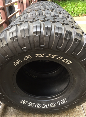 ยาง Mud Maxxis 33 12.5 R15 ปี13 ดอกเต็ม ไม่มีปะ ราคาไม่แพง