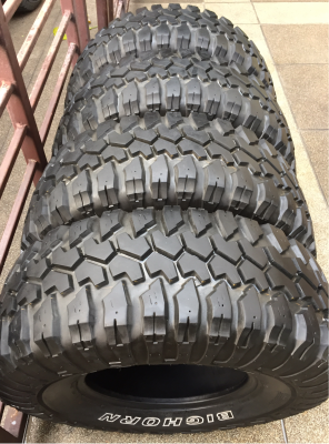 ยาง Mud Maxxis 33 12.5 R15 ปี13 ดอกเต็ม ไม่มีปะ ราคาไม่แพง