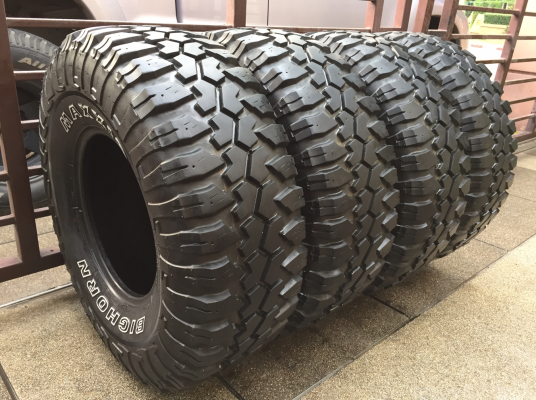 ยาง Mud Maxxis 33 12.5 R15 ปี13 ดอกเต็ม ไม่มีปะ ราคาไม่แพง