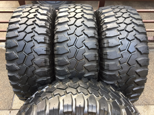 ยาง Mud Maxxis 33 12.5 R15 ปี13 ดอกเต็ม ไม่มีปะ ราคาไม่แพง