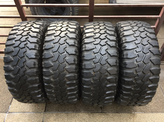 ยาง Mud Maxxis 33 12.5 R15 ปี13 ดอกเต็ม ไม่มีปะ ราคาไม่แพง