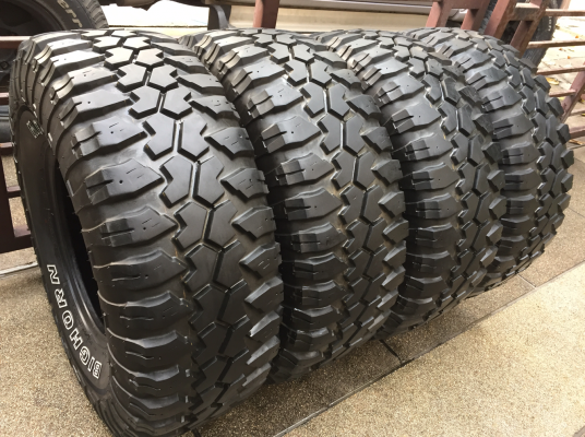 ยาง Mud Maxxis 33 12.5 R15 ปี13 ดอกเต็ม ไม่มีปะ ราคาไม่แพง
