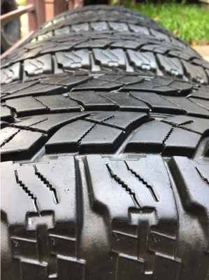 ยาง All Yokohama 245 70 16 สิ้นปี15 ดอกเต็ม ใช้ยาว ราคาไม่แพง ยาง All Yokohama 245 70 16 สิ้นปี15 ดอกเต็ม ใช้ยาว ราคาไม่แพง