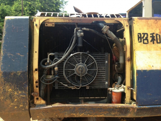 ขาย 650,000 KOMATSU pc 200-5 คอลโทลสั้น สภาพเก่านอก ไฟฟ้าครบ เครื่องดี ปั่มแรง เอวแน่น ช่วงล่างดี เล่มทะเบียน รถสวยพร้อมใช้ 090-772-3710 090-772-3708