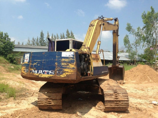 ขาย 650,000 KOMATSU pc 200-5 คอลโทลสั้น สภาพเก่านอก ไฟฟ้าครบ เครื่องดี ปั่มแรง เอวแน่น ช่วงล่างดี เล่มทะเบียน รถสวยพร้อมใช้ 090-772-3710 090-772-3708