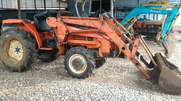ขายรถไถ KUBOTA L1-185 ราคา 95,000 บาท อ.แกลง จ.ระยอง DC Tractor Rayong 0818618678,0899347475 https://www.facebook.com/DC-Tractor-Rayong-3071545327&hellip;/shop&hellip; id line=081-8618678 id line=089-9347475