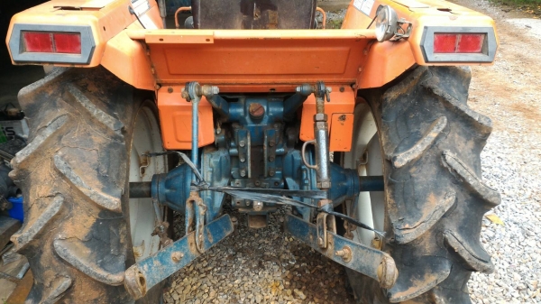 ขายรถไถ KUBOTA L1-24 2เพลา พวงมาลัยพาวเวอร์ ราคา 85,000 บาท อ.แกลง จ.ระยอง DC Tractor Rayong 0818618678,0899347475 https://www.facebook.com/DC-Tractor-Rayong-3071545327&hellip;/shop&hellip; id line=081-8618678 id line=089-9347475