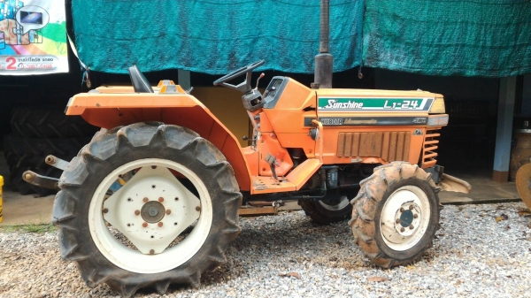 ขายรถไถ KUBOTA L1-24 2เพลา พวงมาลัยพาวเวอร์ ราคา 85,000 บาท อ.แกลง จ.ระยอง DC Tractor Rayong 0818618678,0899347475 https://www.facebook.com/DC-Tractor-Rayong-3071545327&hellip;/shop&hellip; id line=081-8618678 id line=089-9347475