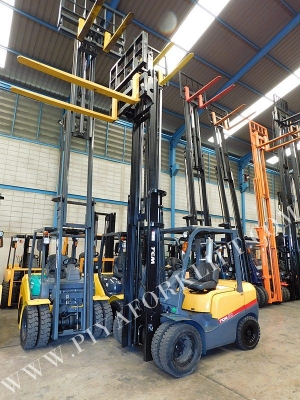 จำหน่ายรถ Forklift TCM FHD30T3