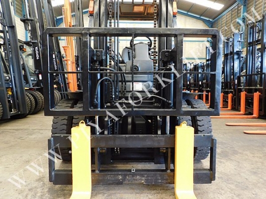 จำหน่ายรถ Forklift TCM FHD30T3